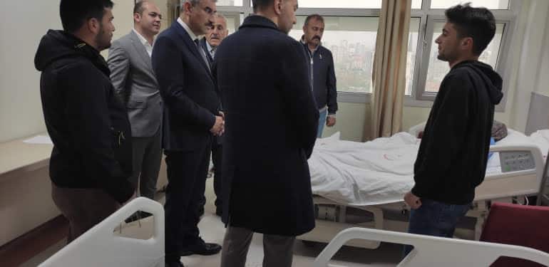 Niğde Mv. Adayı Cevahir Uzkurt Kaza Geçiren 112 Ekibini Ziyaret Etti