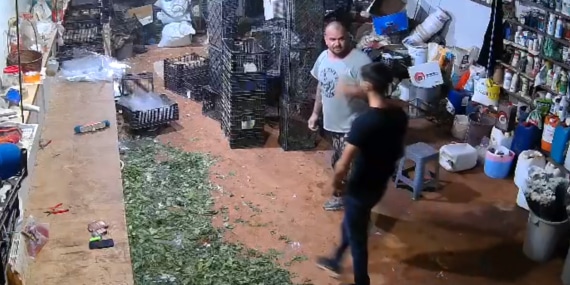 ANTALYA ‘Eşimin fotoğrafını neden paylaştın’ deyip, tek yumrukla komaya soktu (VİDEO EKLENDİ)