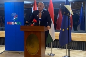 Bakan Ersoy: Bu alçak saldırıyı lanetliyorum