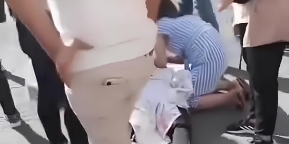 Yaya geçidinde otomobilin çarptığı kadın ağır yaralandı