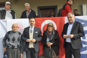 Nurdağı'nda 60 köy evi, depremzedelere teslim edildi