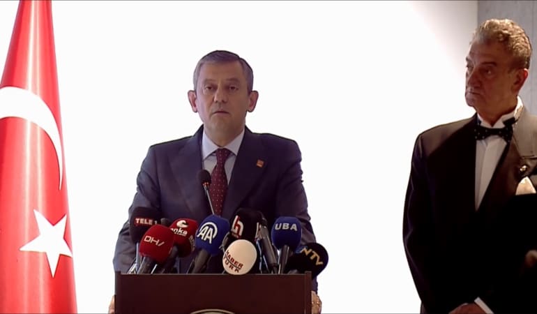 Özgür Özel: Teğmenlerin geldiği gün siz ihraç olacaksınız