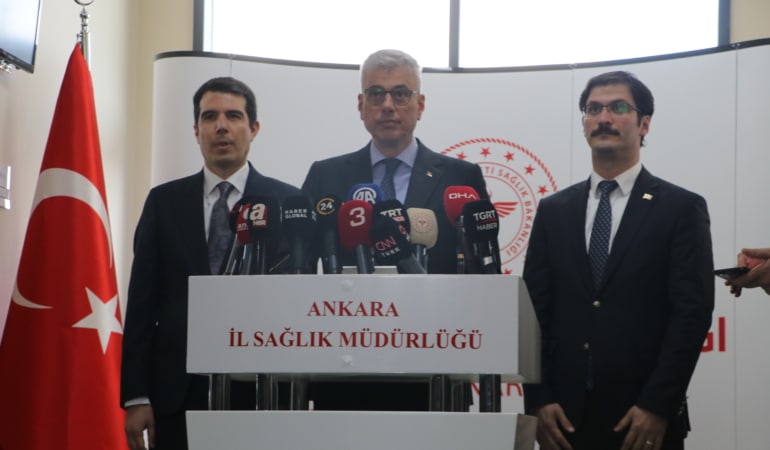 Bakan Memişoğlu, 6 bileşenli karma aşı uygulamasını başlattı