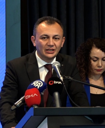 'Sezaryen bir doğum tercihi değil, ameliyattır'