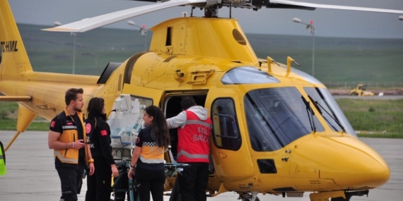 Ambulans helikopter, 1 günlük Çinan bebek için havalandı