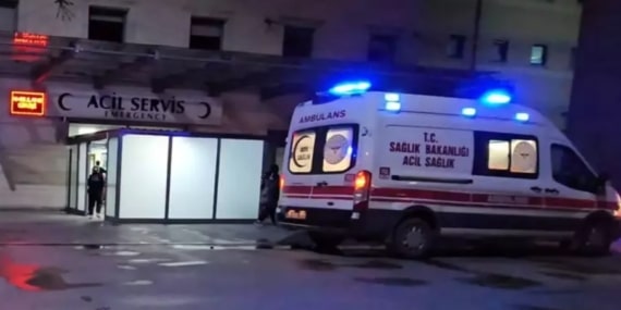 Düğünde tavuklu pilav yiyen 22 kişi zehirlendi