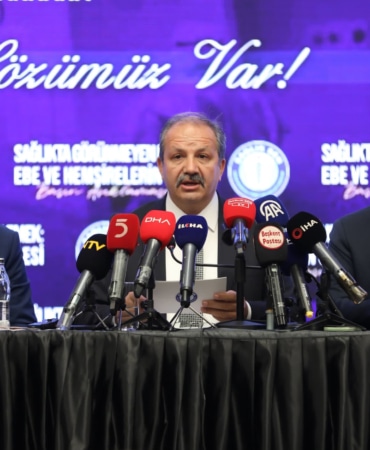 Sağlık-Sen Başkanı Doğan: Hemşirelerimizin, ebelerimizin hakları için ne gerekiyorsa yapacağız
