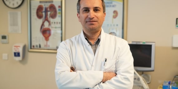 İdrarında kan gördü; Erken teşhisle mesane tümöründen kurtuldu