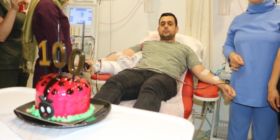 Samsun’da 100’üncü donör onuruna pasta kesildi