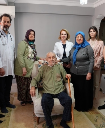 Medipol, taşınabilir cihazlarla evde sağlık hizmeti sunuyor