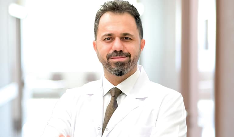 'Yüzünüzün bir yarısında aniden başlayan şiddetli ağrıya dikkat edin'