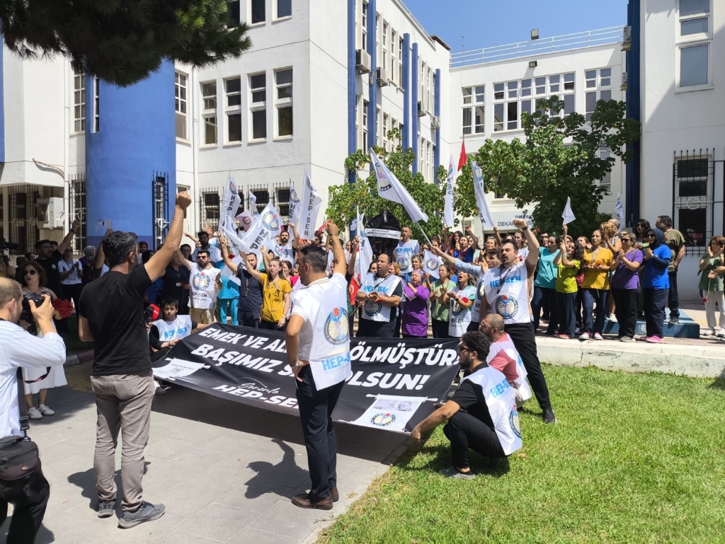 HEP-SEN’den Ege Üniversitesi Hastanesi’nde Güçlü İş Bırakma Eylemi: “Emek ve Alın Teri Ölmüştür!” (resim 3) – saglikhaberi.net