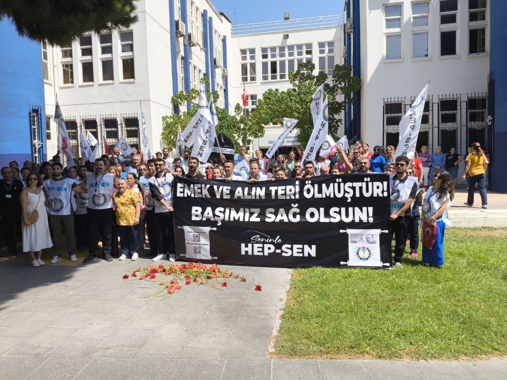 HEP-SEN’den Ege Üniversitesi Hastanesi’nde Güçlü İş Bırakma Eylemi: “Emek ve Alın Teri Ölmüştür!” (resim 5) – saglikhaberi.net