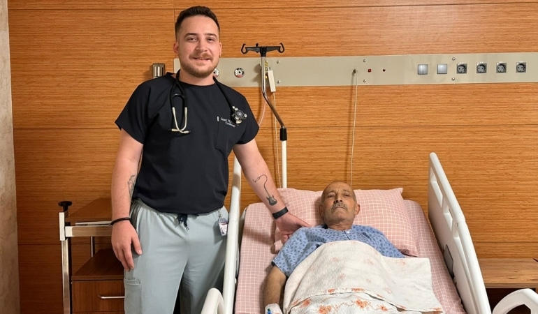 Ameliyatsız yöntemle kalp kapakları onarıldı