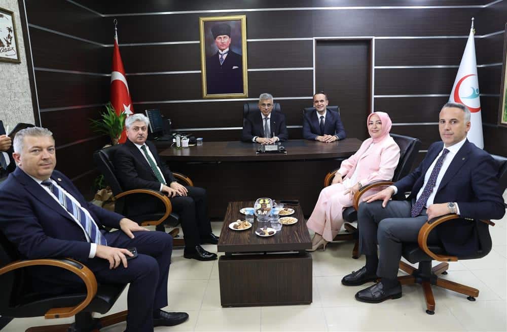 Bakan Memişoğlu’ndan SEAH’ta Sağlık Çalışanlarına Moral Ziyareti (resim 3) – saglikhaberi.net