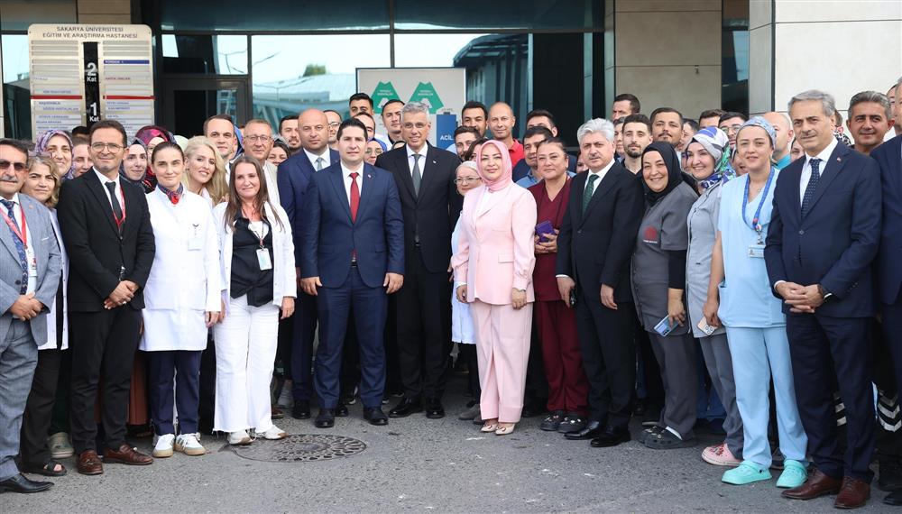 Bakan Memişoğlu’ndan SEAH’ta Sağlık Çalışanlarına Moral Ziyareti (resim 5) – saglikhaberi.net