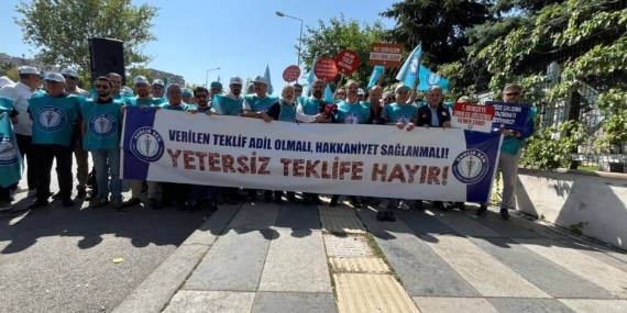 Sağlık-Sen Genel Başkanı Doğan: Biz sadaka değil, hak ettiğimiz ücretleri istiyoruz