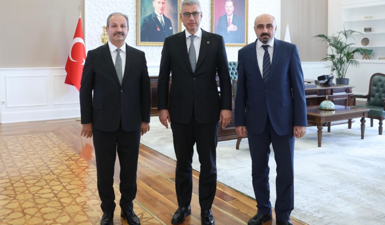 Sağlık-Sen, Sağlık Bakanı Memişoğlu'nu ziyaret etti