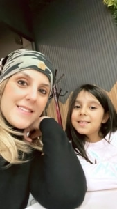 Hemşire Pelin Uzunoğlu: “Kanseri yendim, kutlamak için kornaya basın” (resim 3) – saglikhaberi.net