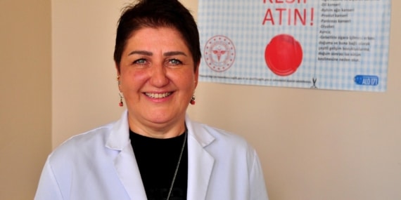 Türkiye’de her 2 erkekten ve her 4 kadından biri sigara içiyor
